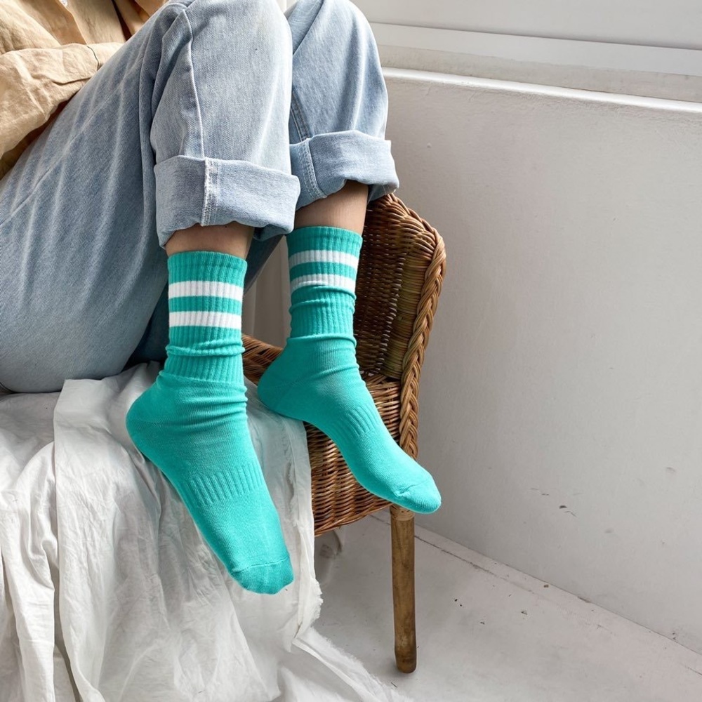 2-Stripe Crew Socks - Mint with White Stripes